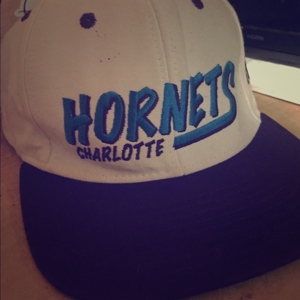 👽Charlotte Hornets Snapback Hat👽 5/25
